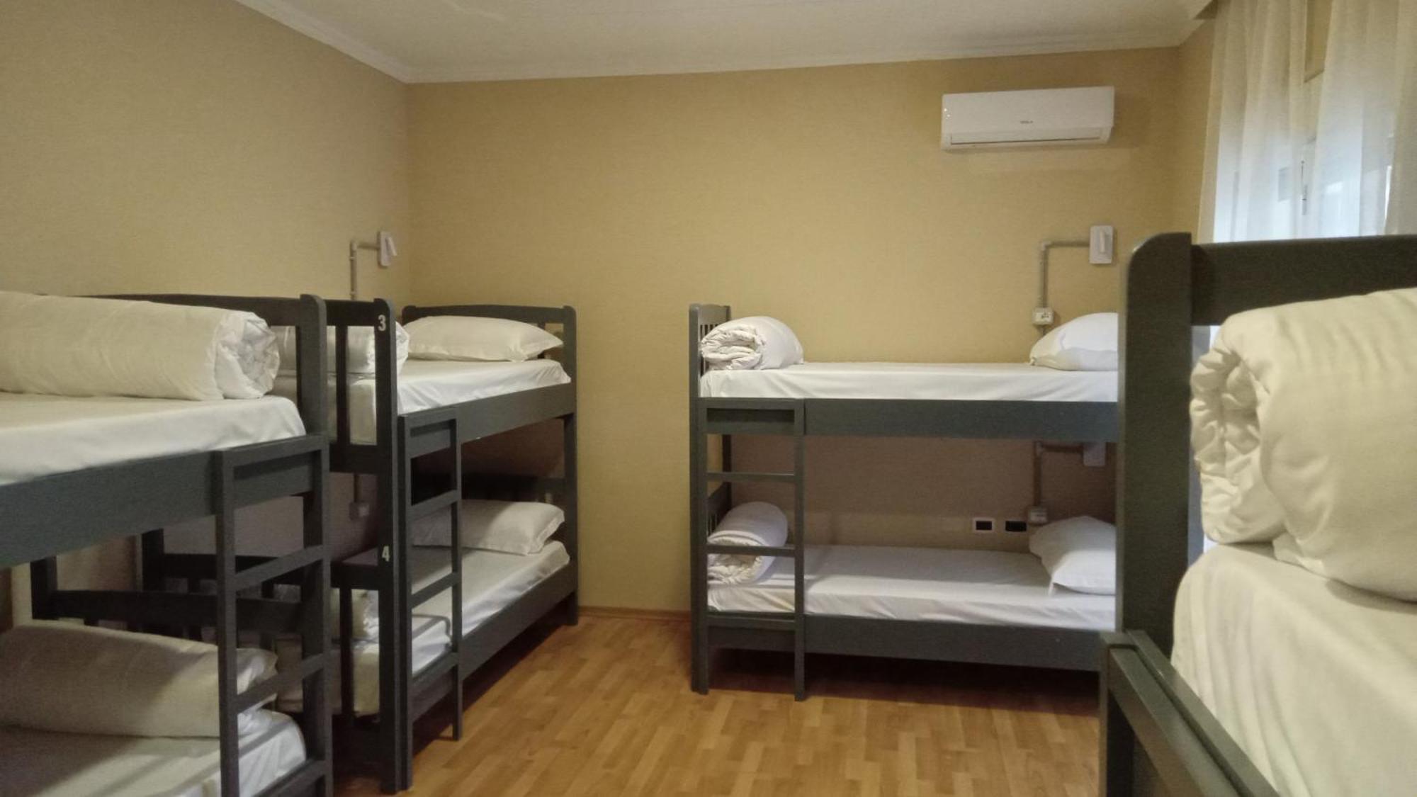 Mandarine Hostel Tirana Kültér fotó