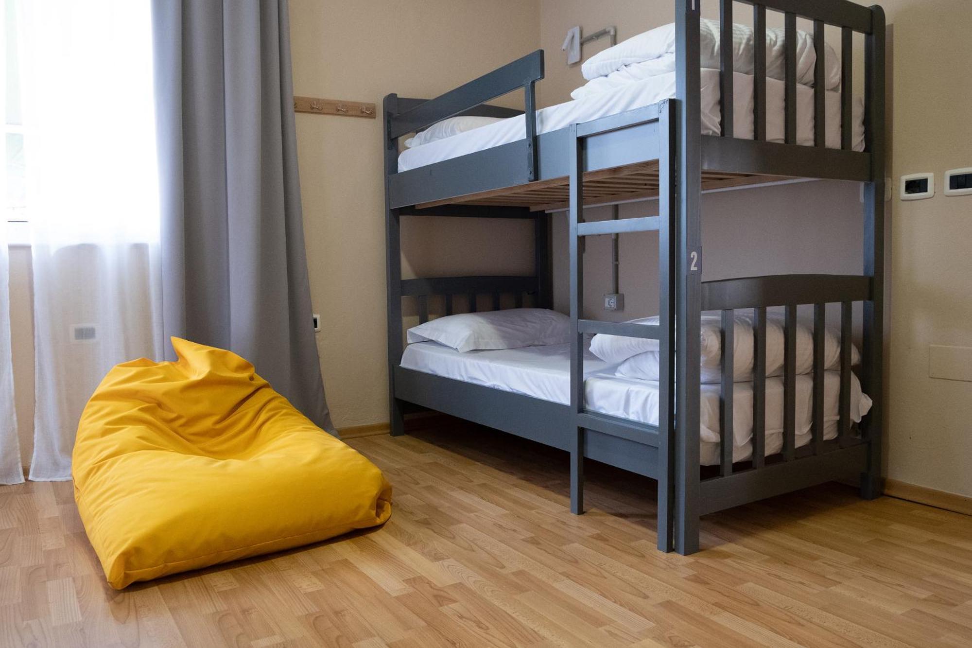 Mandarine Hostel Tirana Kültér fotó