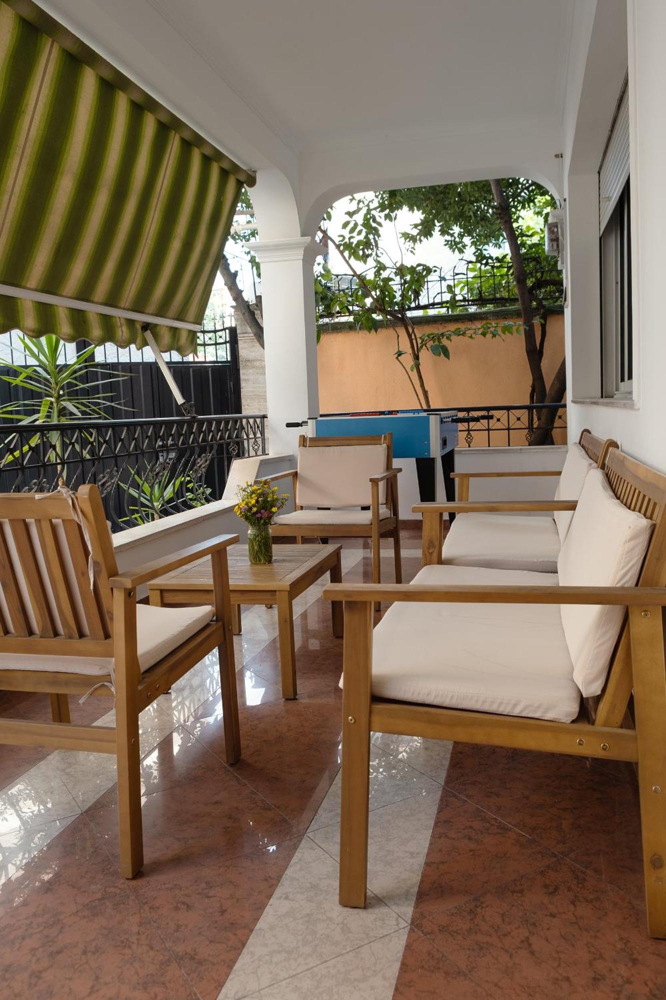Mandarine Hostel Tirana Kültér fotó