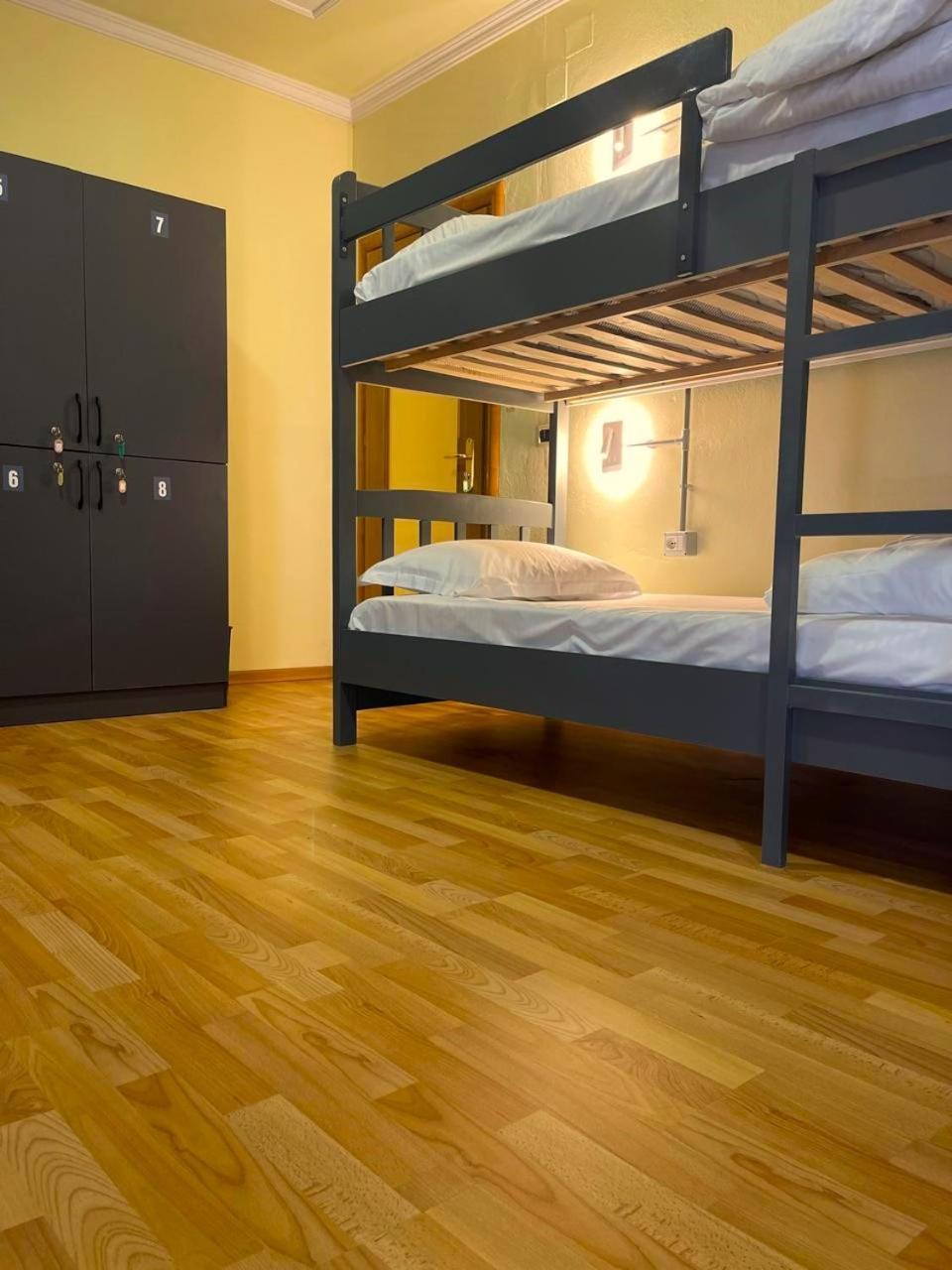 Mandarine Hostel Tirana Kültér fotó