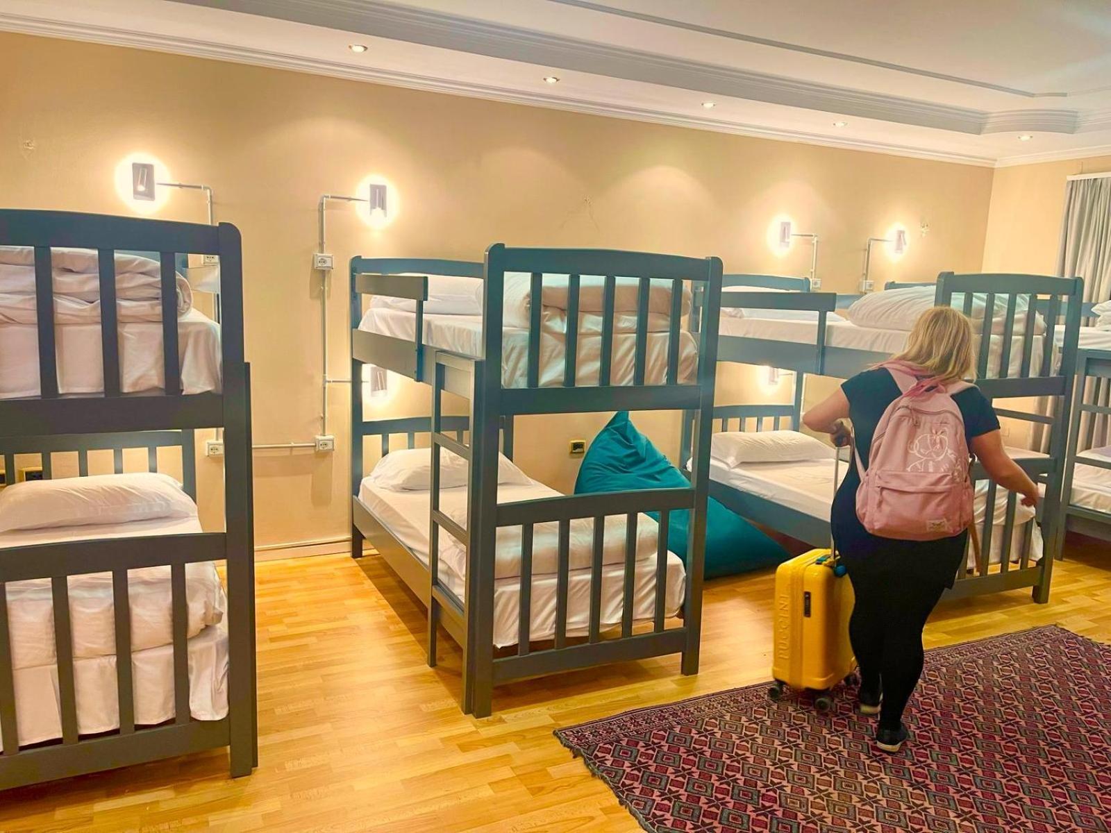 Mandarine Hostel Tirana Kültér fotó