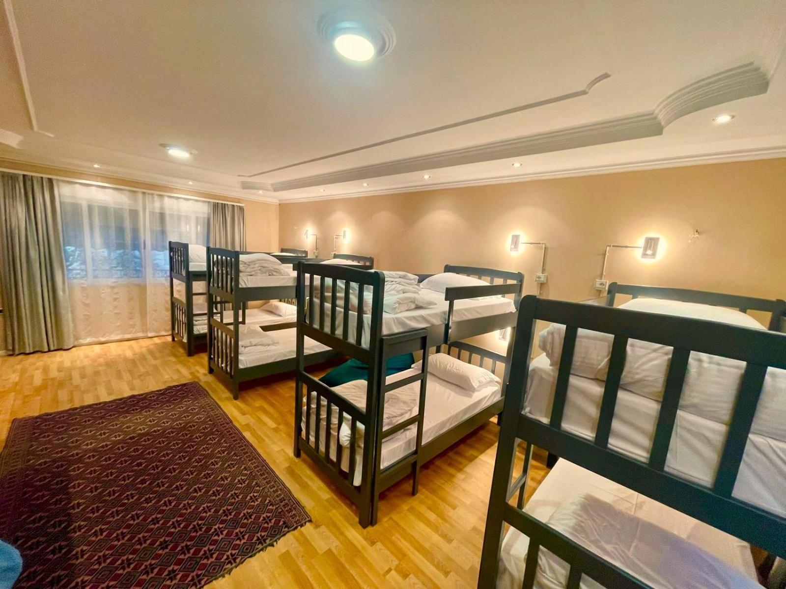 Mandarine Hostel Tirana Kültér fotó